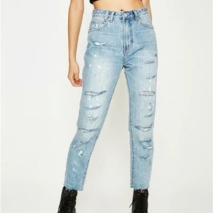 NWT Insight Denim Tina Tapered Mom Crop “Drip n Destroy” size 26 Jeans